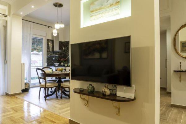 G102 Κεντρικό Πολυτελές Διαμέρισμα Apartment Volos Ngoại thất bức ảnh